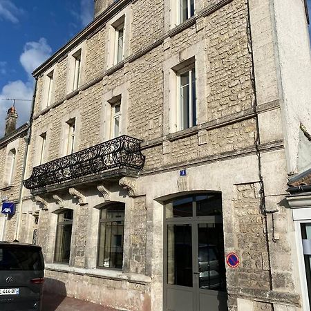 Superbe Studio Centre Ville * Clim * Wifi * Haut De Gamme * Angouleme Exterior photo